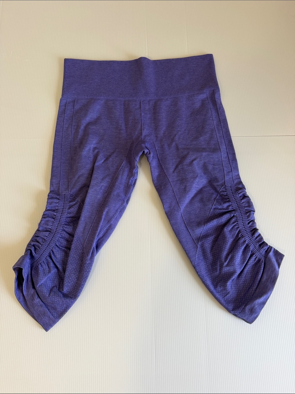 Lululemon In The Flow Crop Leggings Women’s Size 6 Purple Excellent Condition